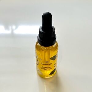 NWT Tropicgal Naturals (Adapto Beauty) Omega Glow Oil For the Face 30mL